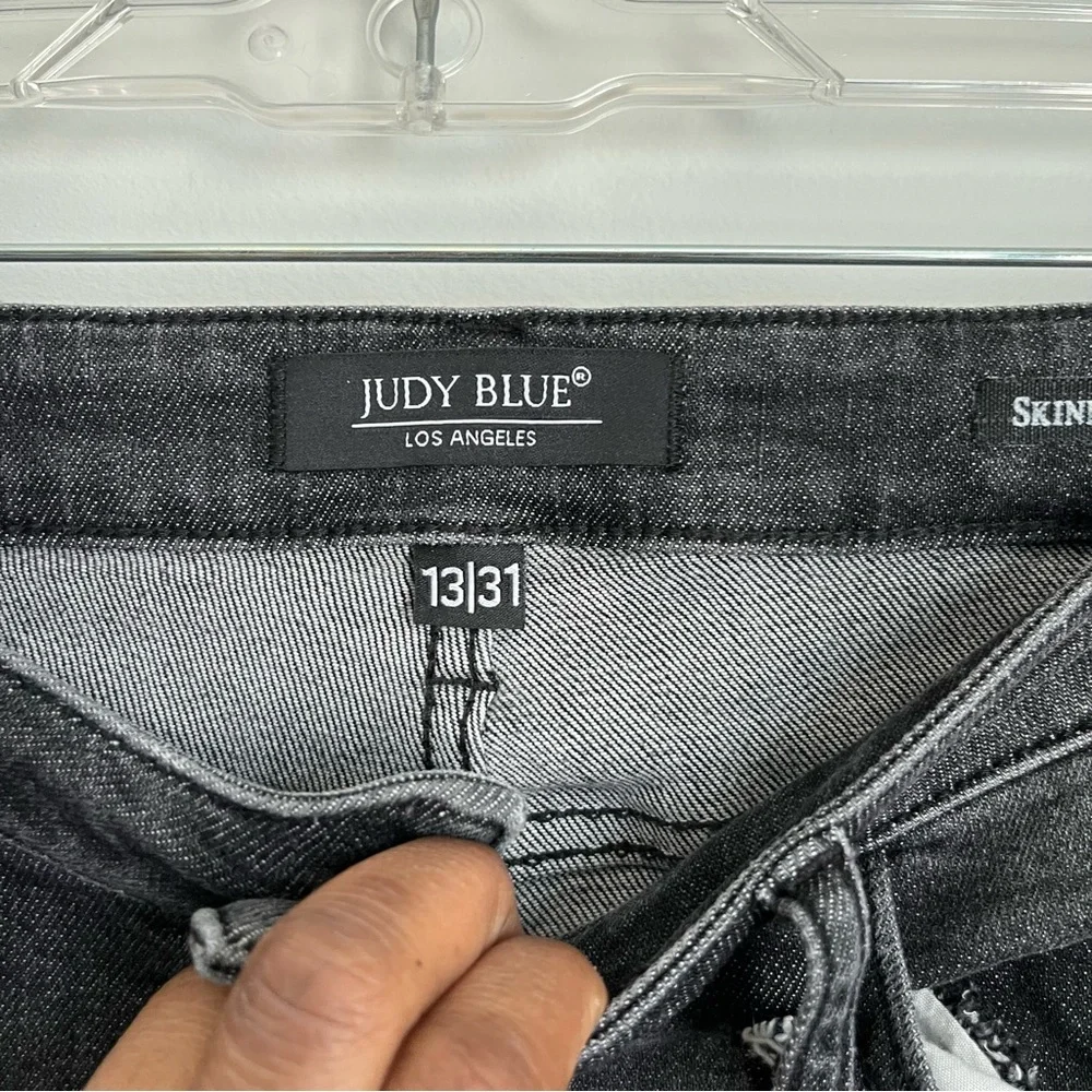 Judy Blue Skinny Fit Jeans Size 13/31 - Picture 5 of 12